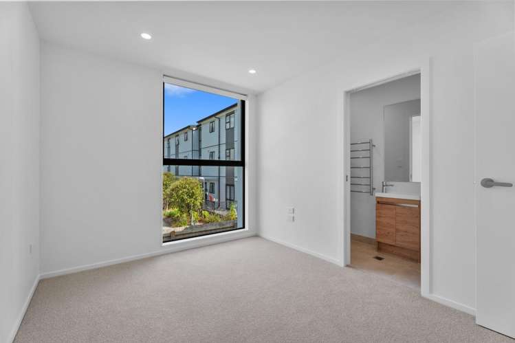 7/52 Taramea Street 10016_11
