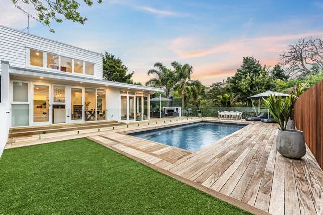 Architecturally Designed Family Retreat