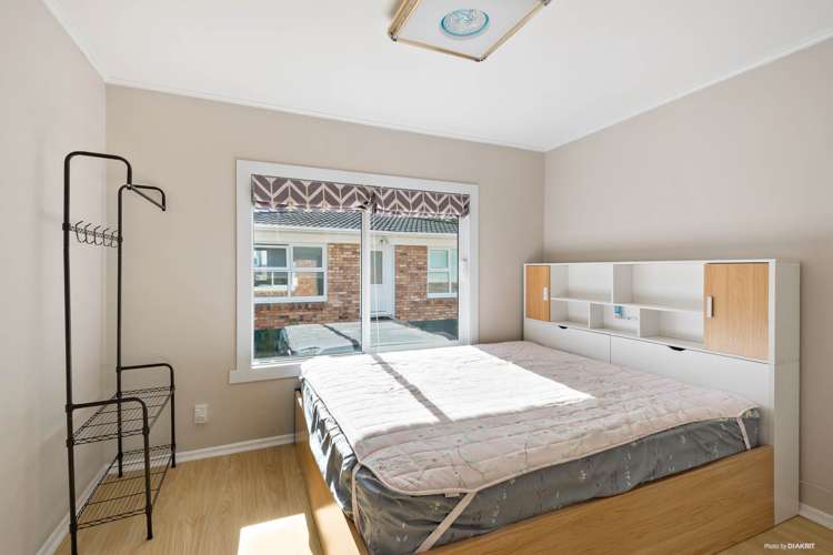 1/289 Lake Road Hauraki_9