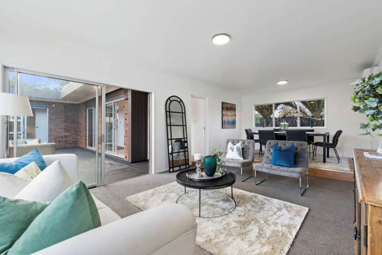 2/35 Vivian Wilson Drive Eastern Beach_6