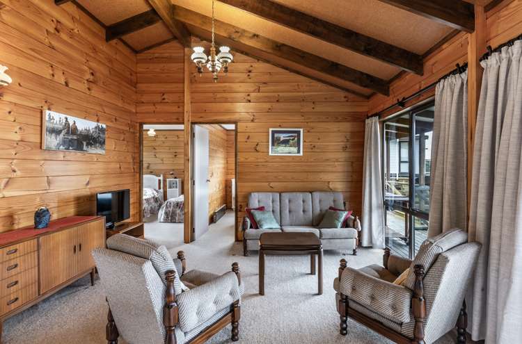 19 Turangitukua Terrace Kuratau_11