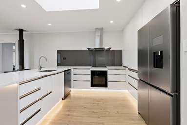 11 Byron Grove_2