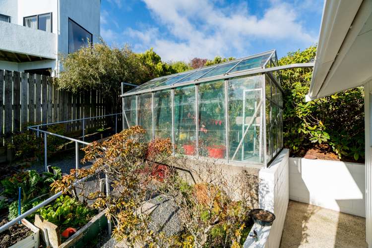 19 Calvert Place Shiel Hill_17