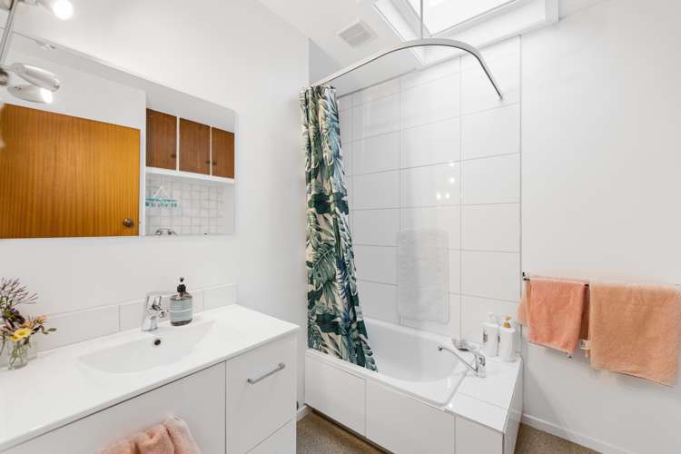 56c Oxford Street South Dunedin_9