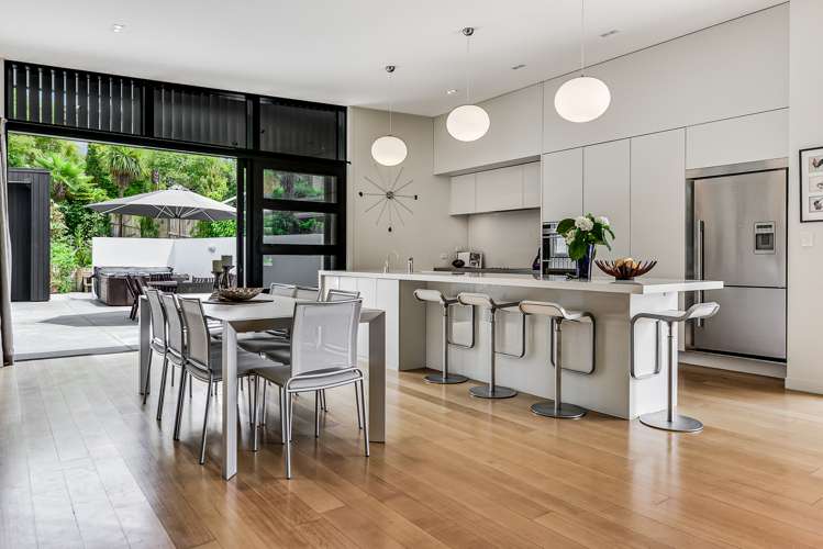 5 Hamilton Parade Hamilton Central_14