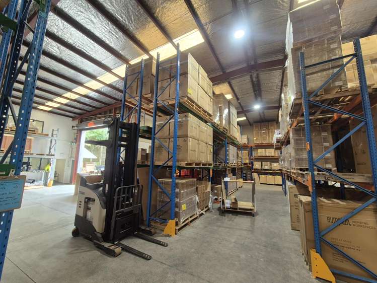 1 Lincoln Avenue Tawa_4