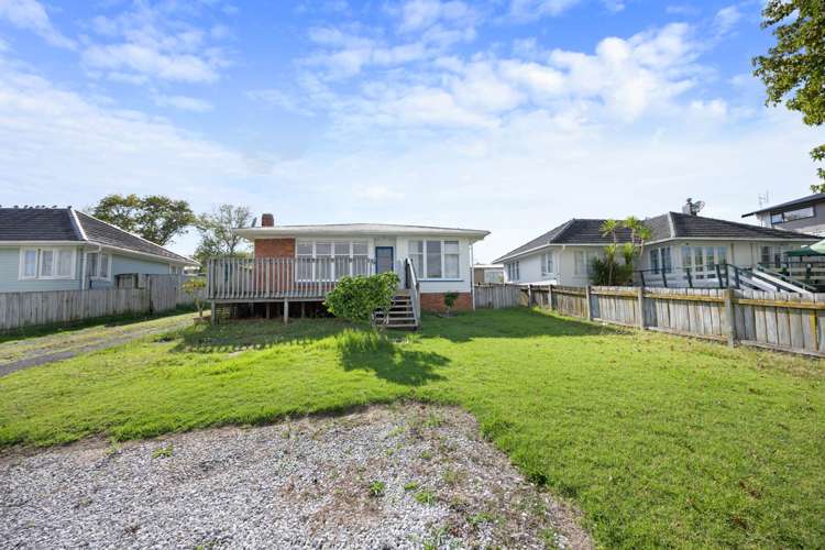 1/75 Kervil Avenue Te Atatu Peninsula_1