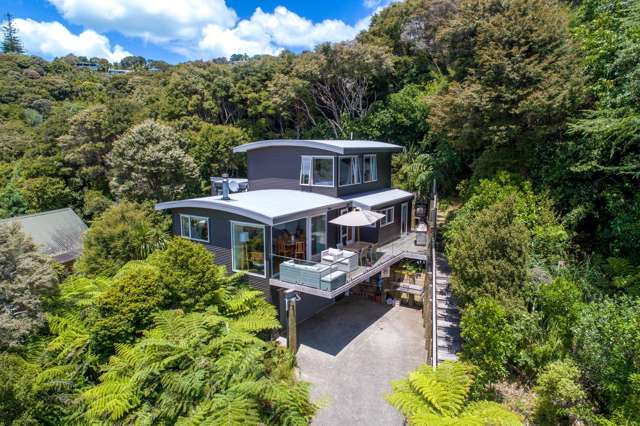 Modern living, moments from the sand