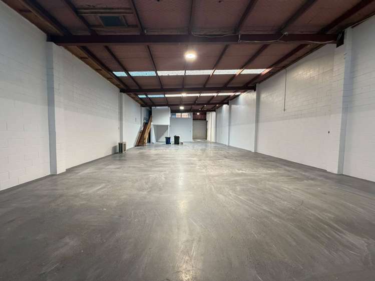 B/7 Waipareira Avenue Henderson North_5