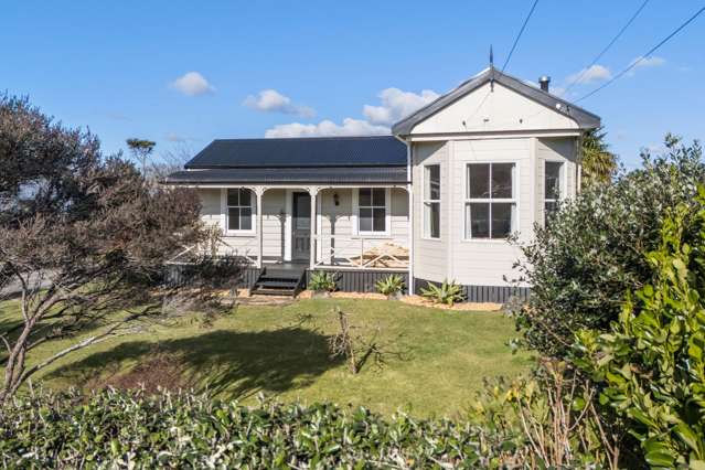 Calling all character villa lovers!