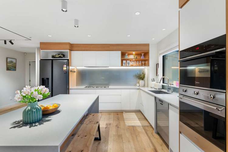 680b Beach Road Browns Bay_3