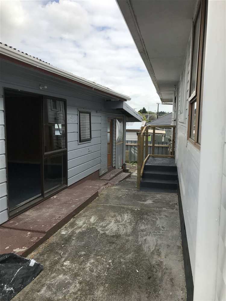 3 Tindall Crescent Otara_14