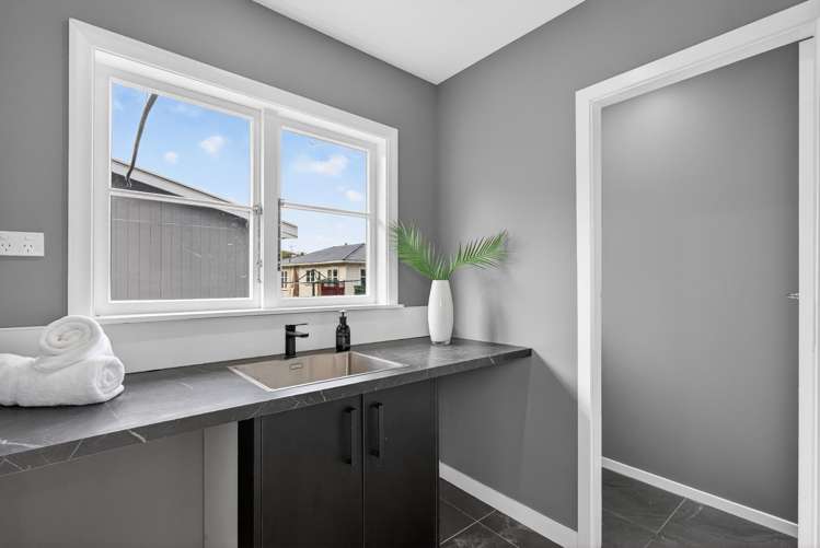 23 Russell Road Wainuiomata_13