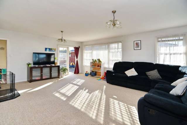 92 Frensham Crescent Woolston_1