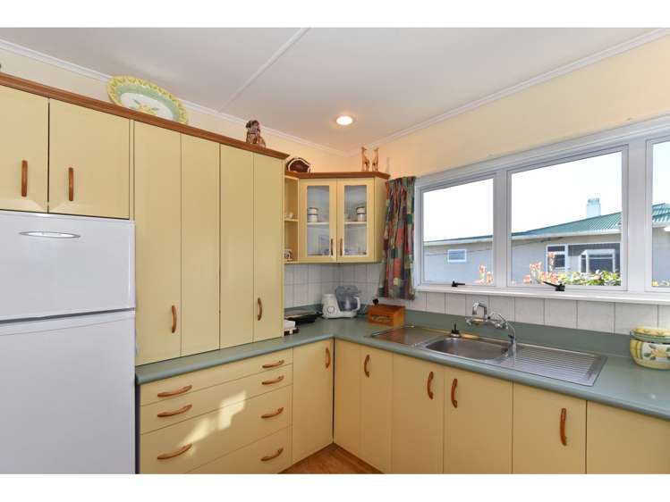 197 The Ridgeway Stoke_10