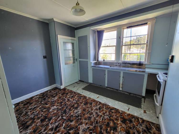 8 Geraldine Street Greymouth_2