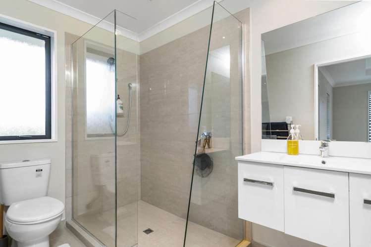 45 Leyland Crescent Swannanoa_11