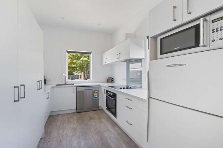 910 Outram Road Akina_1