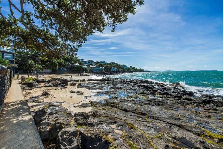 22 Minnehaha Avenue Titirangi_0