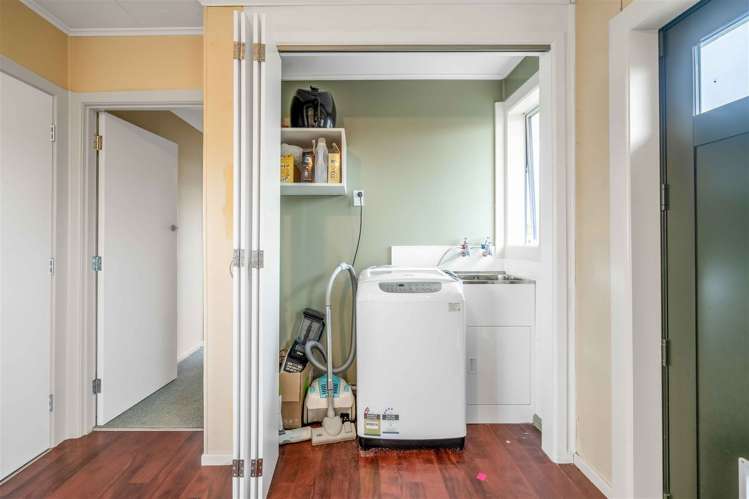 44 Lothian Crescent Strathern_9