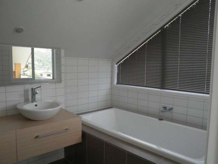 2/8 Humphrey Street Frankton_9