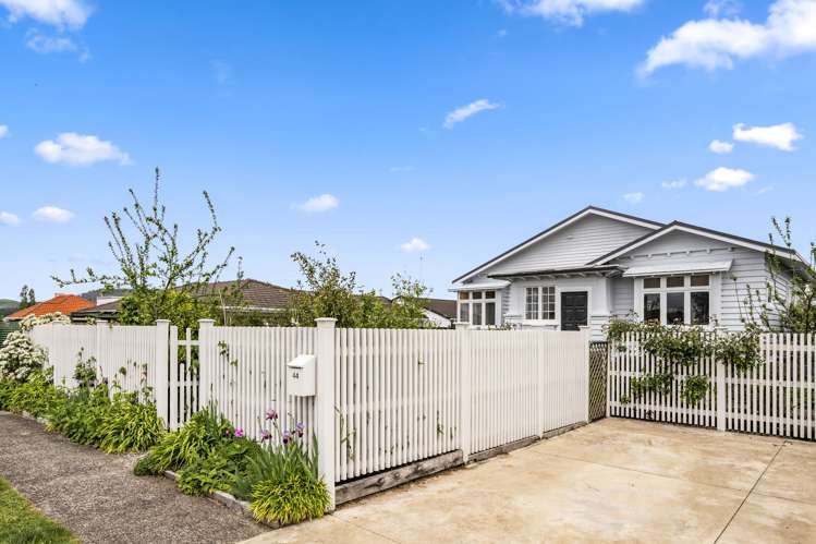 44 Robertson Street Glenholme_31