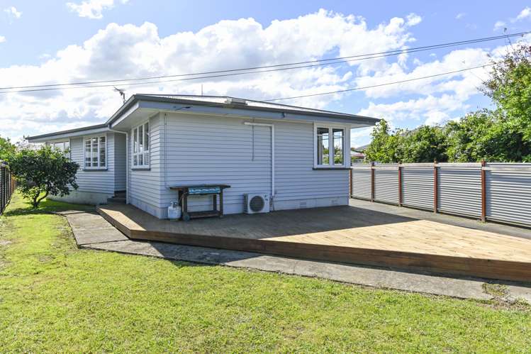 405 Huia Place_0