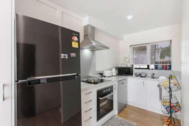 35F Fields Parade Oteha_4