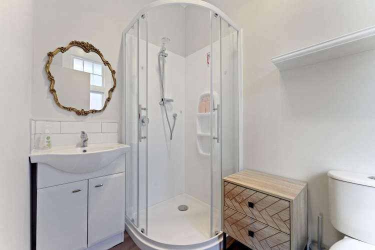 29 Tawa Street 1208_12