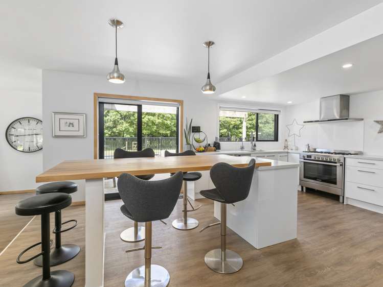 28 Melville Road Kaimai_34