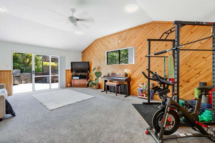 28 Gilshennan Valley Red Beach_16