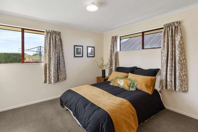 49 Pages Road Marchwiel_5