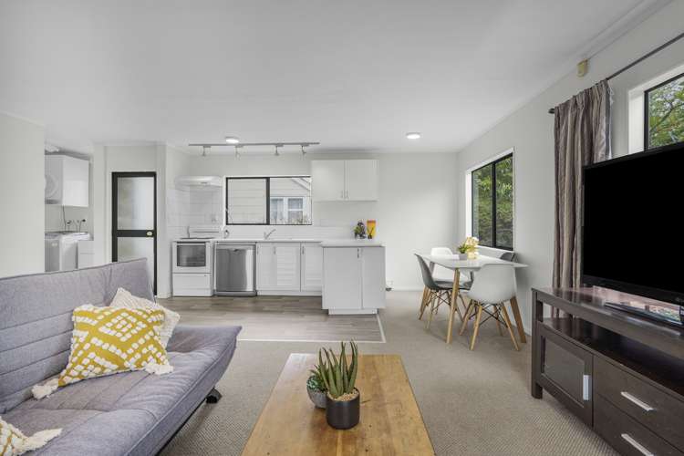 2/1159 High Street Taita_10