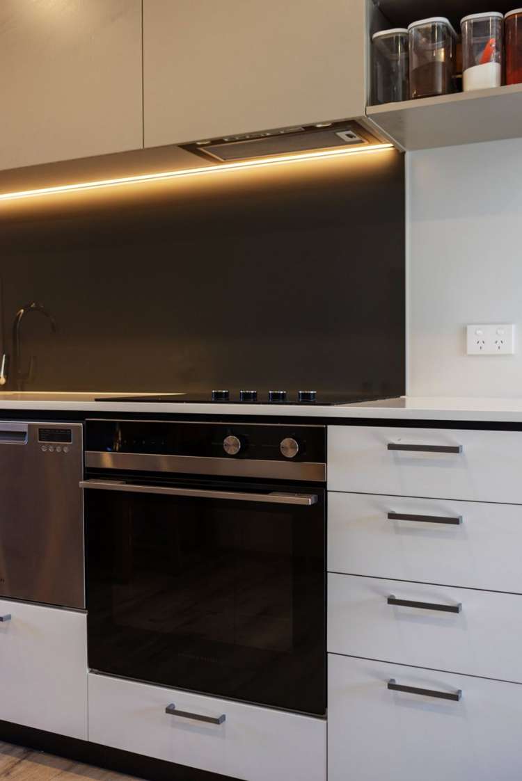 4/9 Grove Road Addington_4