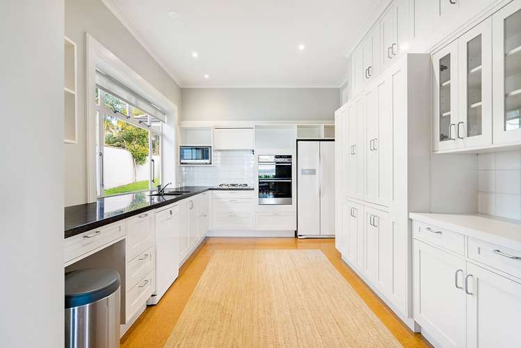 82 Paritai Drive Orakei_7