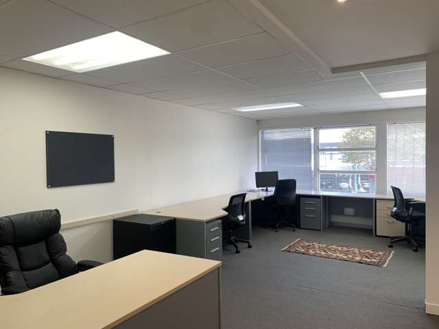 Office 2, 47-51 Clyde Road Browns Bay_1