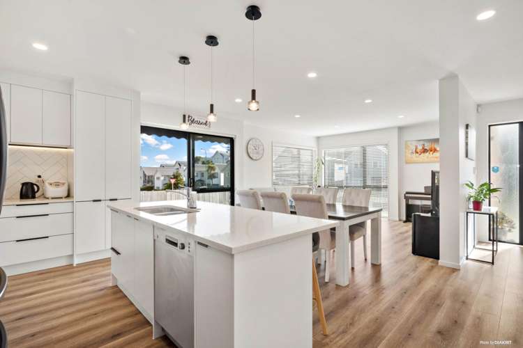 114 Parkview Drive Gulf Harbour_5