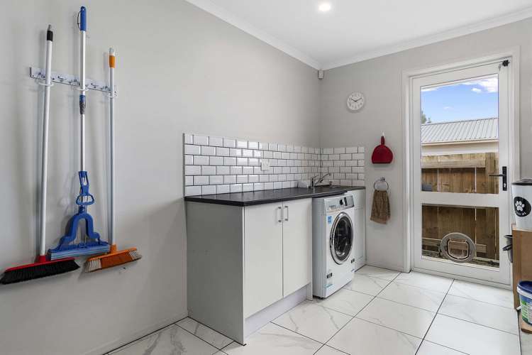 36 Hastings Road Pyes Pa_16