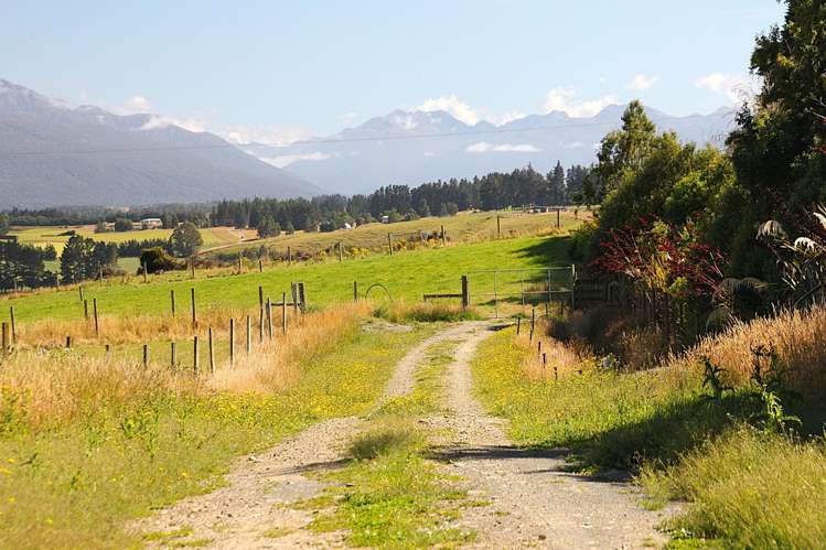 65 Ridgedale Road Te Anau_5