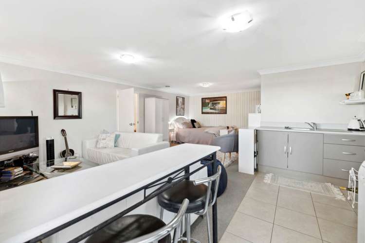 35 St Annes Crescent Wattle Downs_30