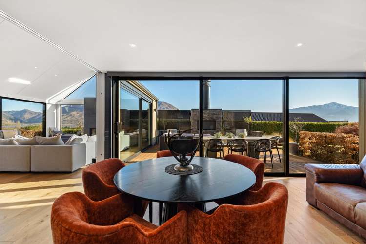 8 Arran Lane Jacks Point_24