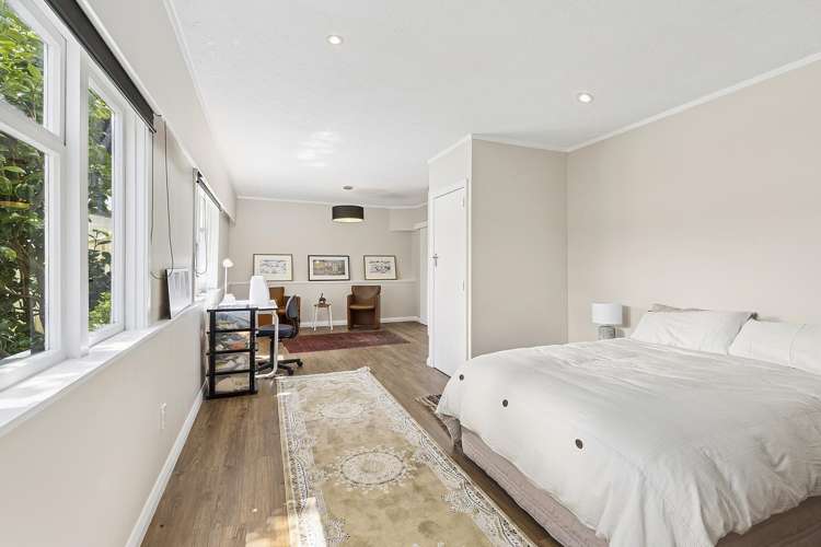 9 Kellsmere Crescent Island Bay_13