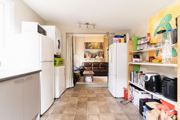 115 North Road North East Valley_11