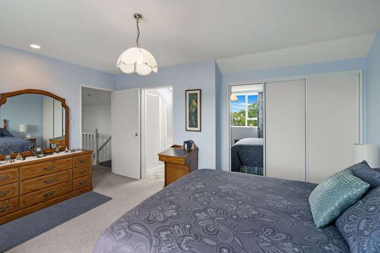 2 Saint Andrews Square Strowan_8