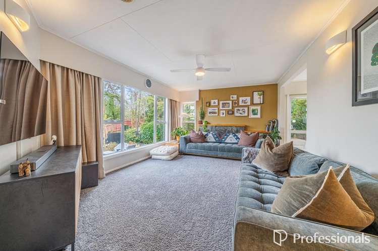 37 Petrie Street Wainuiomata_13