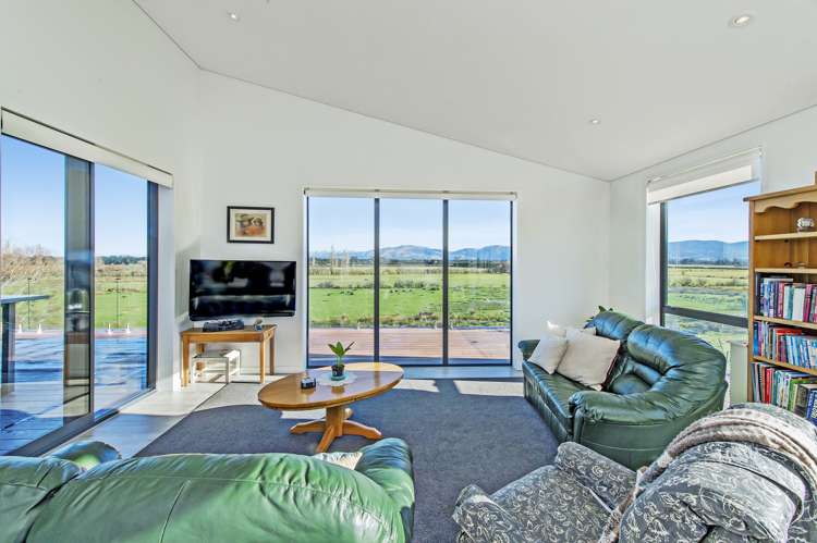 225 Ashley Road Cust_5