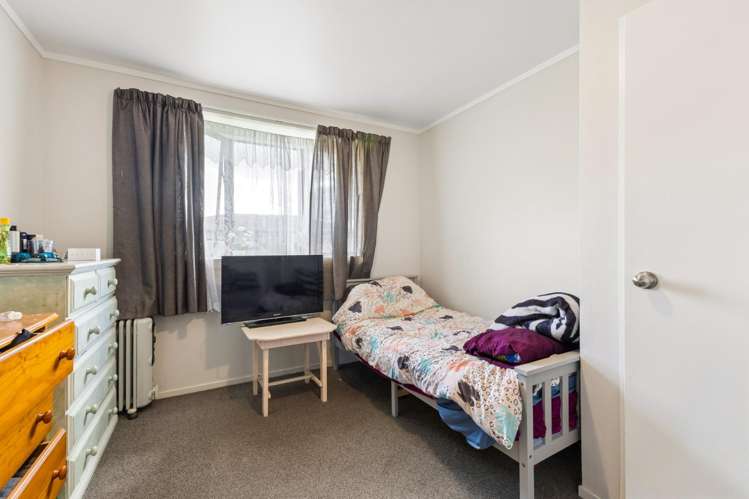2/77 Redcrest Ave 10939_7