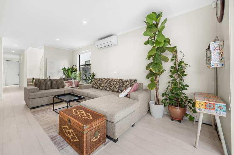 21 Grey Warbler Road Hobsonville_9