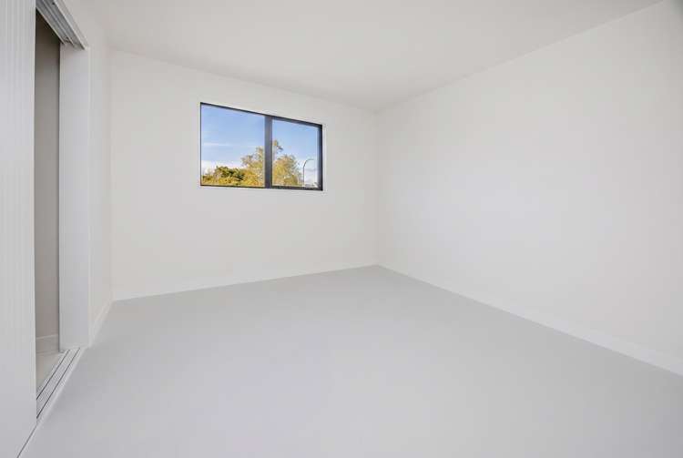 2/9 Glenside Avenue_5
