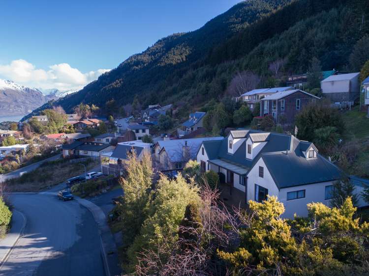 36 Greenstone Place Fernhill/Sunshine Bay_17